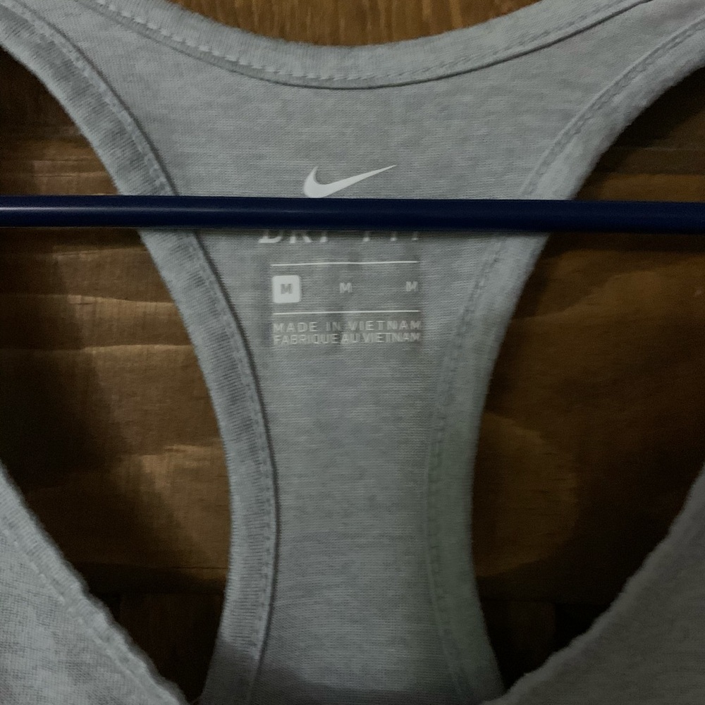NIKE RUN TOP - Picture 2 of 3